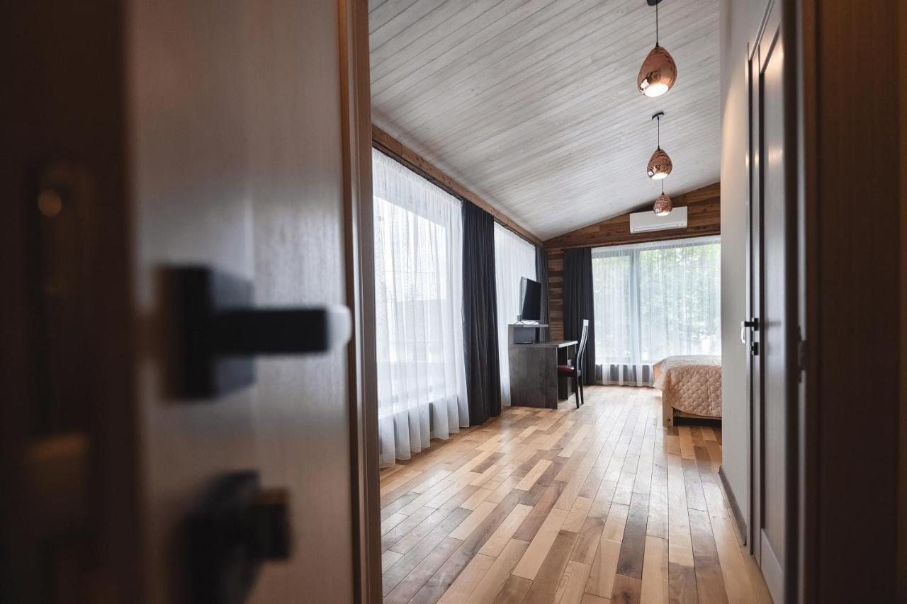 Pieno Piano Hotell Rivne Eksteriør bilde