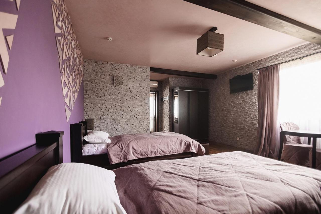 Pieno Piano Hotell Rivne Eksteriør bilde