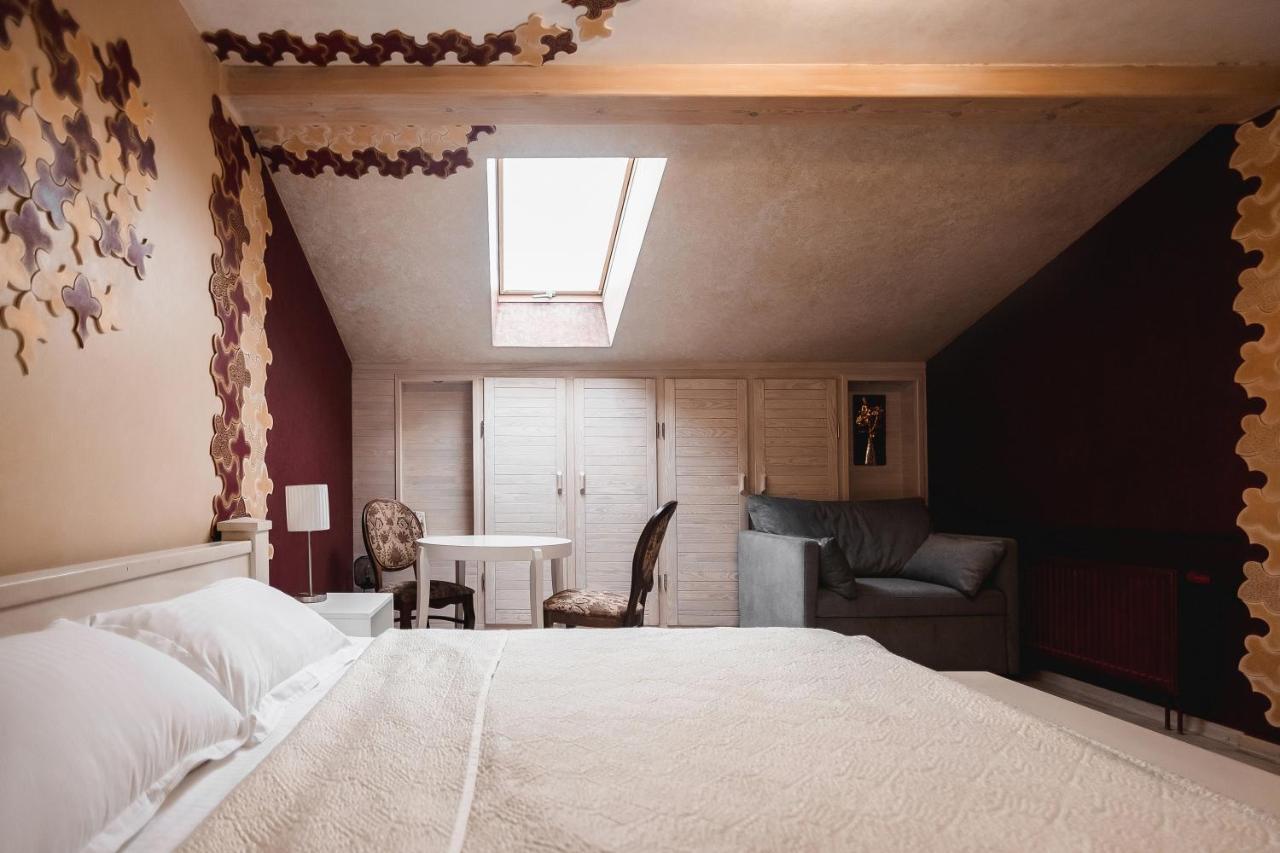 Pieno Piano Hotell Rivne Eksteriør bilde