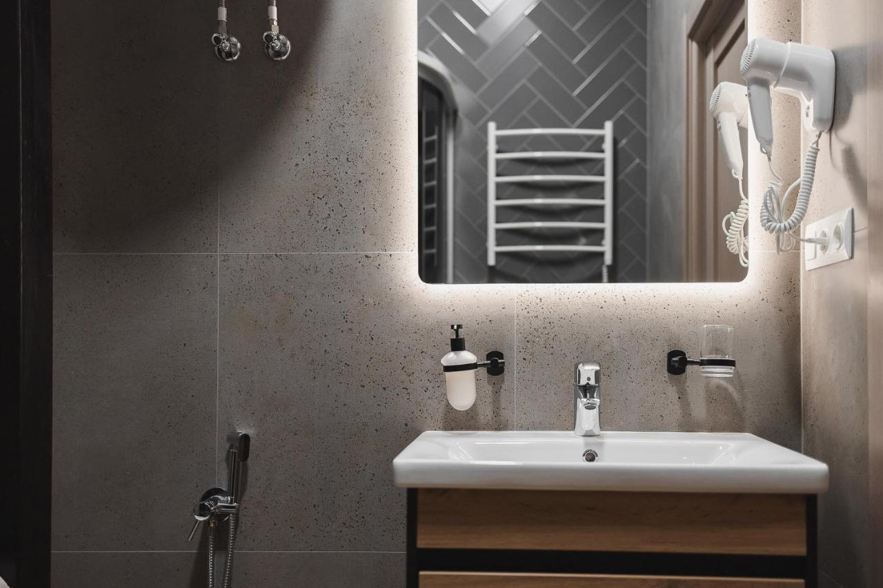 Pieno Piano Hotell Rivne Eksteriør bilde